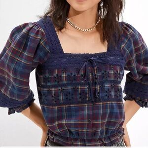 American Eagle Lace Puff-Sleeve Blouse
